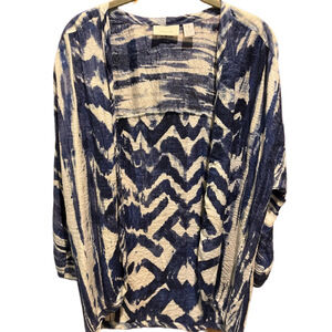 68. WOMENS CHICO’S 1/M DETAIL TOP